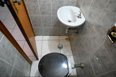 Casa à venda com 120m², 2 quartos e 4 vagas Casa à venda com 120m², 2 quartos e 4 vagasLavabo