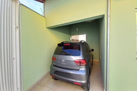 Casa à venda com 259m², 3 quartos e 15 vagas Casa à venda com 259m², 3 quartos e 15 vagasGaragem