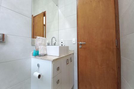 Casa à venda com 259m², 3 quartos e 15 vagas Casa à venda com 259m², 3 quartos e 15 vagasBanheiro