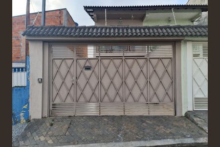 Casa à venda com 125m², 3 quartos e 2 vagasFachada