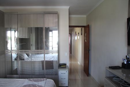 Casa à venda com 125m², 3 quartos e 2 vagasSuíte