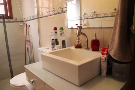 Casa à venda com 125m², 3 quartos e 2 vagasBanheiro da Suíte