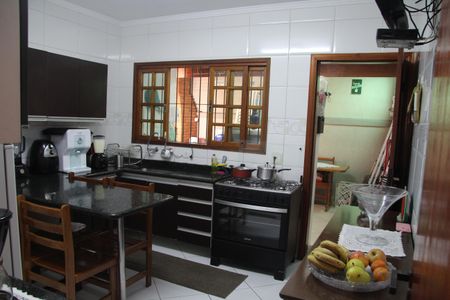 Casa à venda com 125m², 3 quartos e 2 vagasCozinha