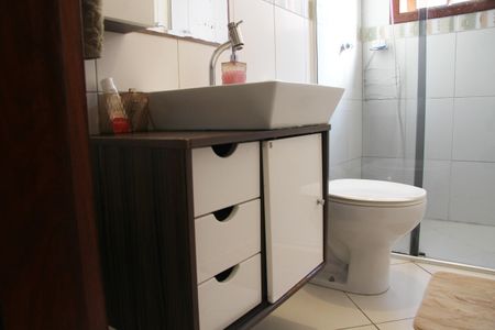 Casa à venda com 125m², 3 quartos e 2 vagasBanheiro Social