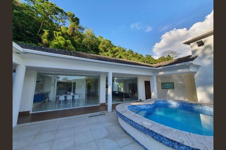 Casa à venda com 500m², 4 quartos e 4 vagas