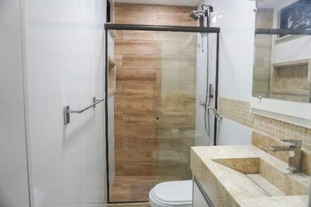 Casa à venda com 220m², 4 quartos e 2 vagas