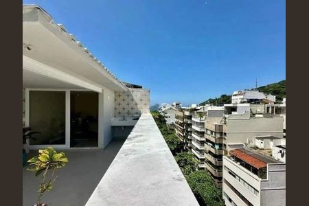 Apartamento à venda com 165m², 2 quartos e sem vaga