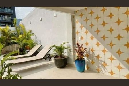 Apartamento à venda com 165m², 2 quartos e sem vaga