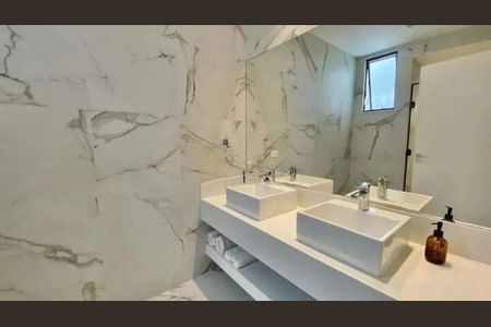 Apartamento à venda com 165m², 2 quartos e sem vaga