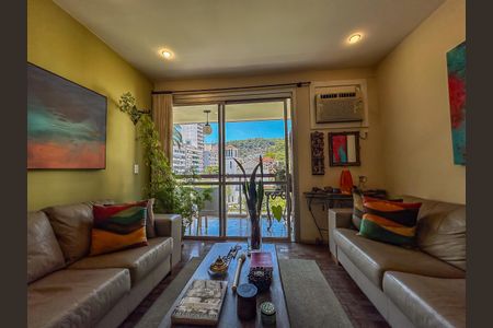 Apartamento à venda com 120m², 3 quartos e 2 vagasSala