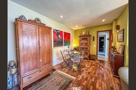 Apartamento à venda com 120m², 3 quartos e 2 vagasSala