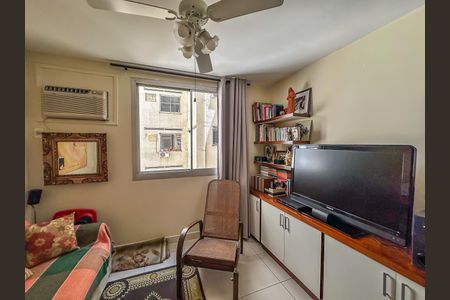 Apartamento à venda com 120m², 3 quartos e 2 vagasQuarto 2