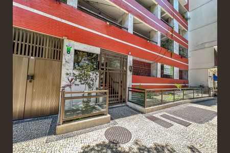Apartamento à venda com 120m², 3 quartos e 2 vagasFachada