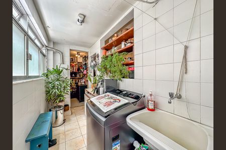 Apartamento à venda com 120m², 3 quartos e 2 vagasÁrea de Serviço