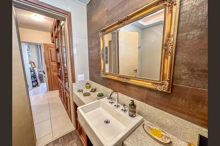 Apartamento à venda com 120m², 3 quartos e 2 vagasBanheiro