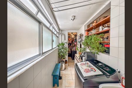 Apartamento à venda com 120m², 3 quartos e 2 vagasÁrea de Serviço