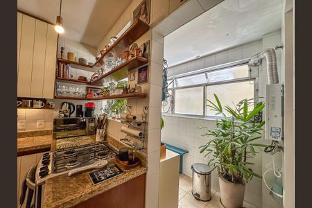 Apartamento à venda com 120m², 3 quartos e 2 vagasCozinha