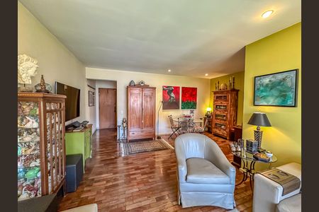 Apartamento à venda com 120m², 3 quartos e 2 vagasSala