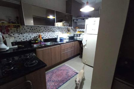 Casa à venda com 78m², 2 quartos e 1 vaga