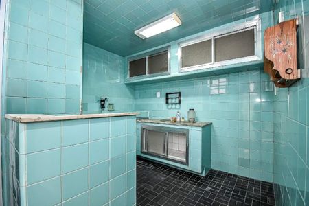 Casa à venda com 166m², 3 quartos e 1 vaga