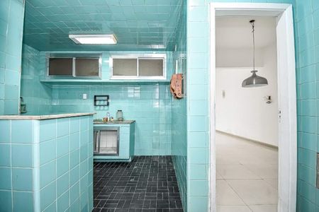 Casa à venda com 166m², 3 quartos e 1 vaga