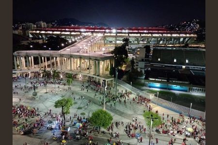 Apartamento à venda com 77m², 2 quartos e 1 vaga