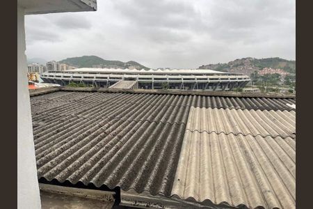 Apartamento à venda com 77m², 2 quartos e 1 vaga