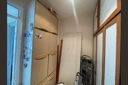 Apartamento à venda com 77m², 2 quartos e 1 vaga