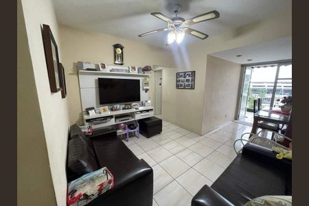 Apartamento à venda com 77m², 2 quartos e 1 vaga