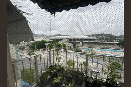 Apartamento à venda com 77m², 2 quartos e 1 vaga