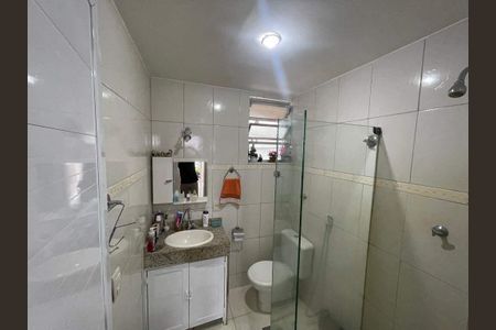 Apartamento à venda com 77m², 2 quartos e 1 vaga