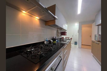 Apartamento à venda com 160m², 3 quartos e 2 vagas