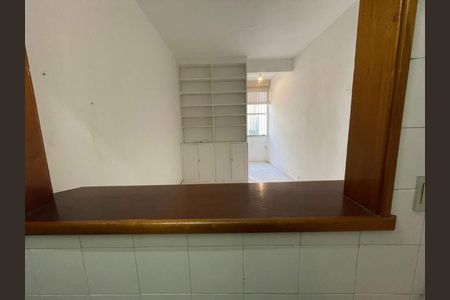 Apartamento à venda com 35m², 1 quarto e sem vaga