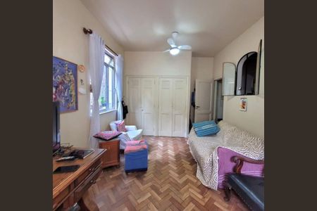 Apartamento à venda com 111m², 2 quartos e sem vaga