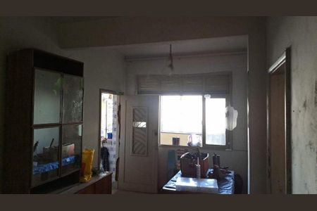 Casa à venda com 235m², 8 quartos e 1 vaga