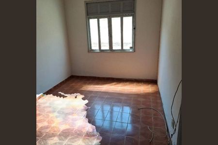 Casa à venda com 235m², 8 quartos e 1 vaga
