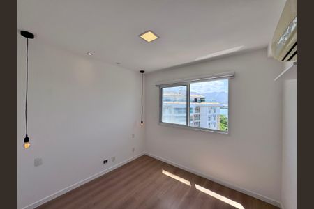 Apartamento à venda com 156m², 3 quartos e 2 vagas Apartamento à venda com 156m², 3 quartos e 2 vagasSuíte 1