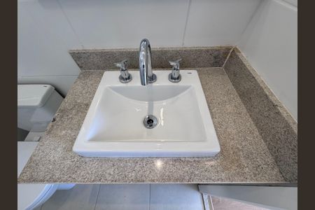 Apartamento à venda com 156m², 3 quartos e 2 vagas Apartamento à venda com 156m², 3 quartos e 2 vagasSuíte 1 - Banheiro