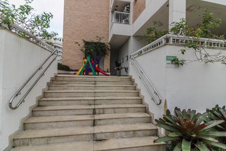 Apartamento à venda com 156m², 3 quartos e 2 vagas Apartamento à venda com 156m², 3 quartos e 2 vagasÁrea comum