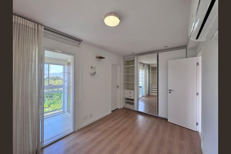 Apartamento à venda com 156m², 3 quartos e 2 vagas Apartamento à venda com 156m², 3 quartos e 2 vagasSuíte 3