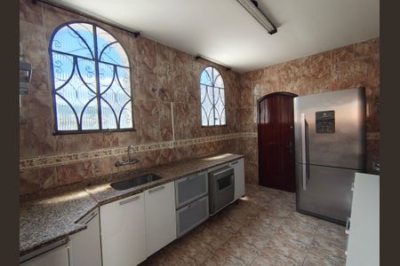 Casa de condomínio à venda com 351m², 4 quartos e 4 vagasCozinha