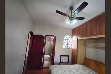 Casa de condomínio à venda com 351m², 4 quartos e 4 vagasSuíte 1
