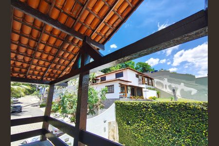 Casa de condomínio à venda com 351m², 4 quartos e 4 vagasSacada Suíte 2