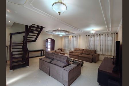 Casa de condomínio à venda com 351m², 4 quartos e 4 vagasSala