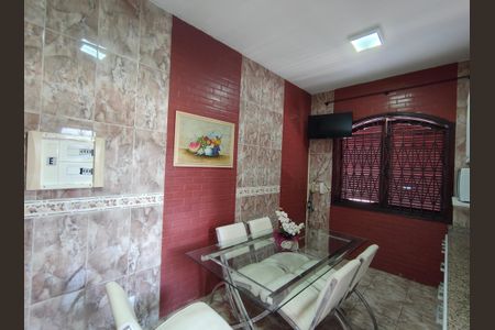 Sala de casa à venda com 4 quartos, 351m² em Pechincha, Rio de Janeiro