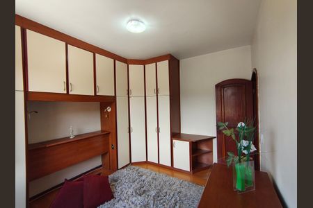 Casa de condomínio à venda com 351m², 4 quartos e 4 vagasQuarto