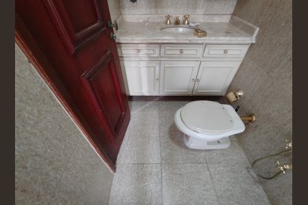 Casa de condomínio à venda com 351m², 4 quartos e 4 vagasBanheiro da Suíte 3