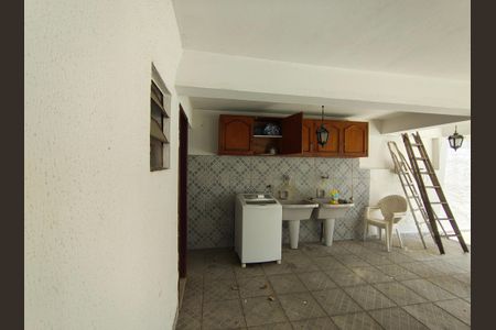 Casa de condomínio à venda com 351m², 4 quartos e 4 vagasÁrea de Serviço