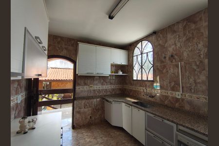 Casa de condomínio à venda com 351m², 4 quartos e 4 vagasCozinha