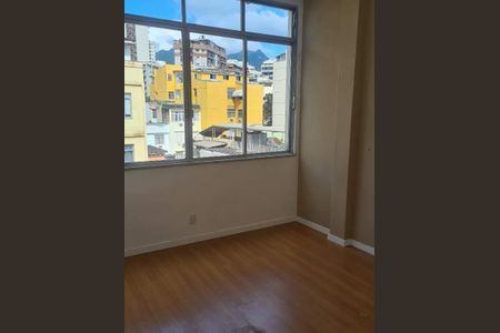 Apartamento à venda com 75m², 3 quartos e 1 vaga